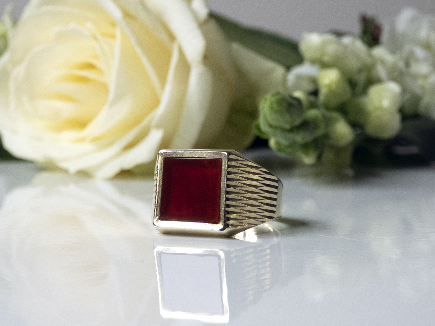Custom made wedding and engagement rings by Heulwen Lewis Bespoke
