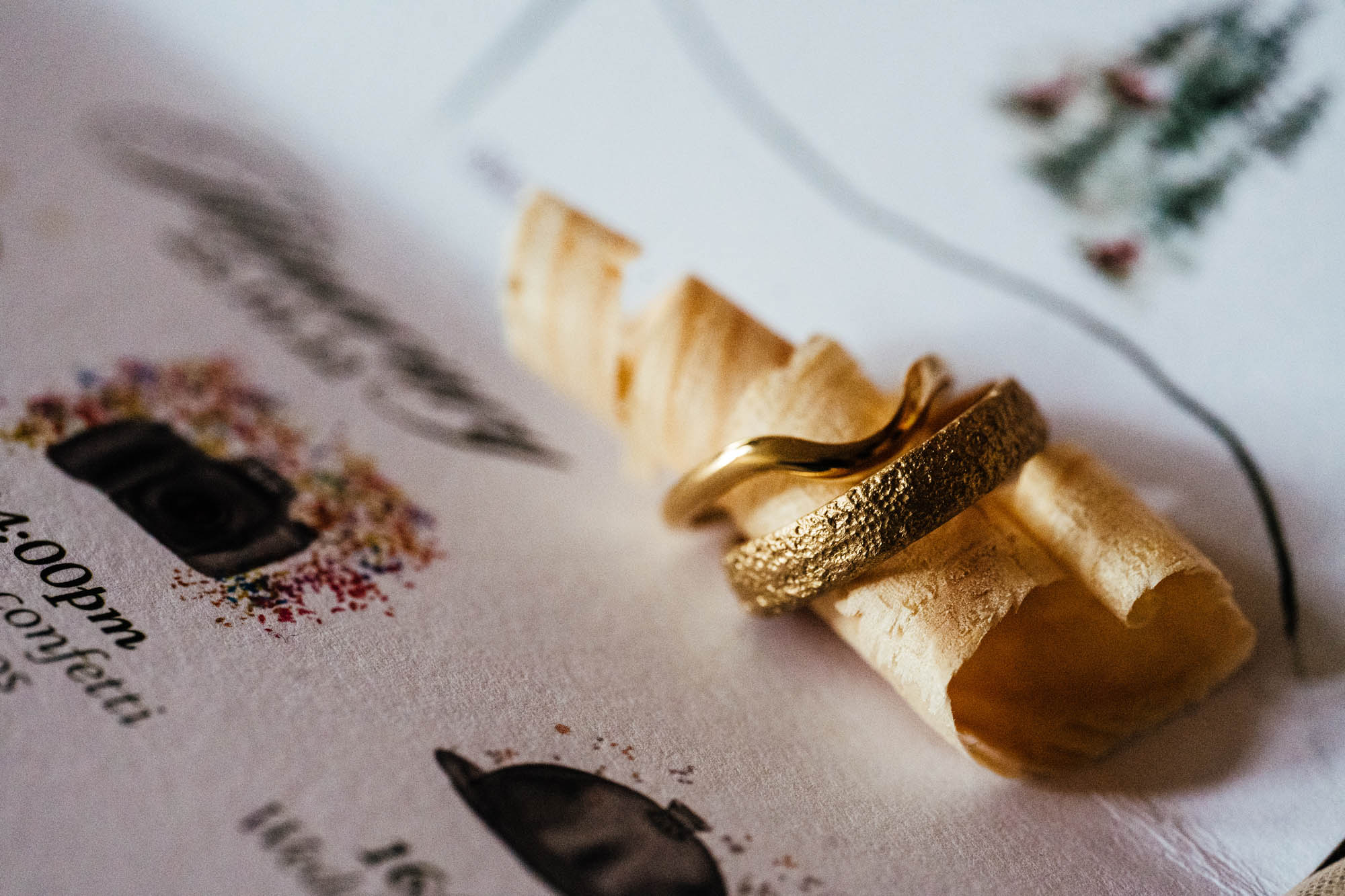 Naomi and Chris's alternative autumn wedding by Hannah Hall Photography